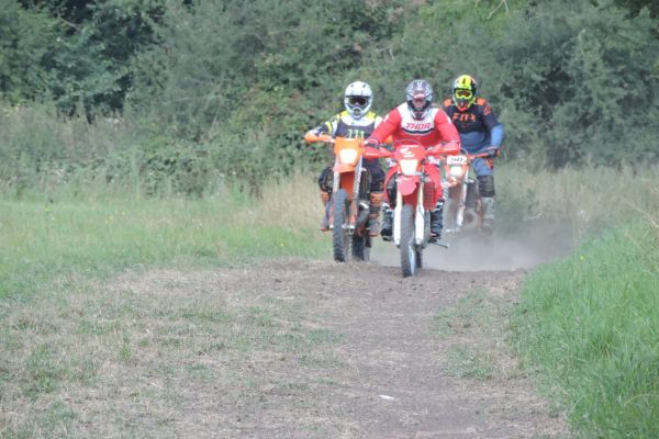 little-london-enduro-park20A8CC26B-61BB-5D36-037C-865D66BB671F.jpg